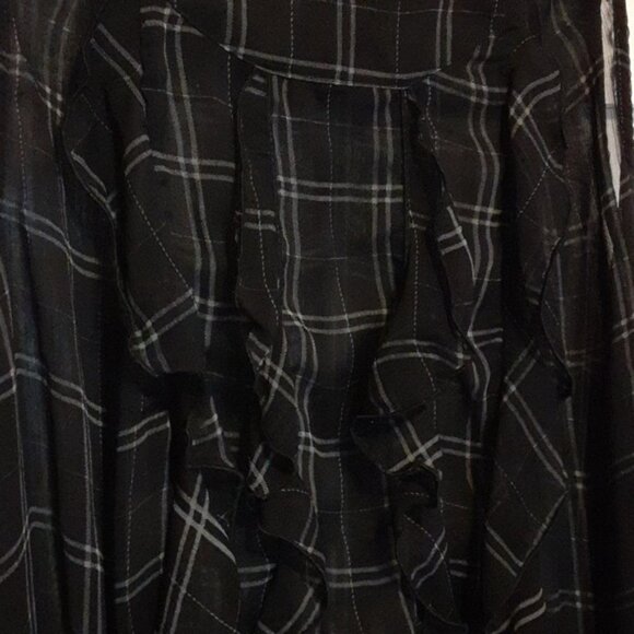 L B Tank blouse - Picture 3 of 6